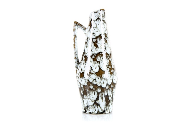 <a
href="
http://www.mrbigglesworthy.co.nz/store/1611/scheurich-europ-line-white-lava-vase" target="_blank"><u>Mr Bigglesworthy</u></a> Scheurich Europ line white lava vase $120.