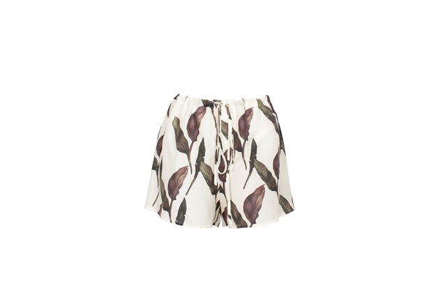 Drawstring Boxer
|
<a
href="http://lonelylabel.com/products/drawstring-boxer-leaf?taxon_id=37" target="_blank"><u> $145 by Lonely Label </u></a>