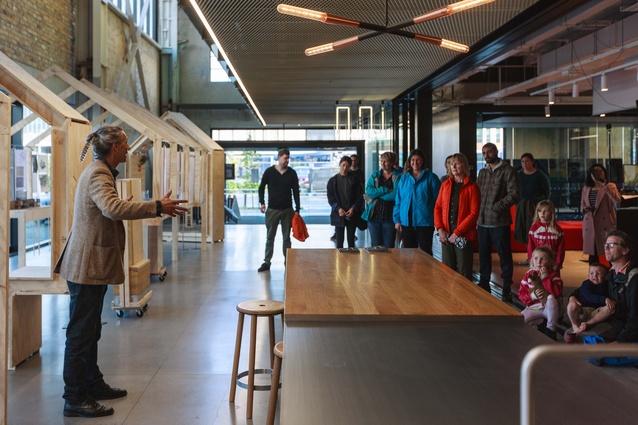 Pita Turei delivers a waiata whakakapi to end his hikoi through Auckland city.